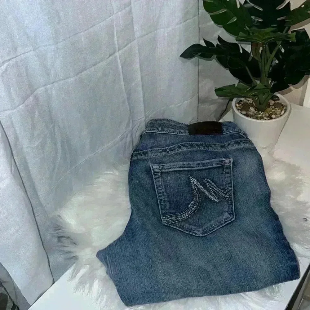 Maurice’s jeans - Picture 1 of 9